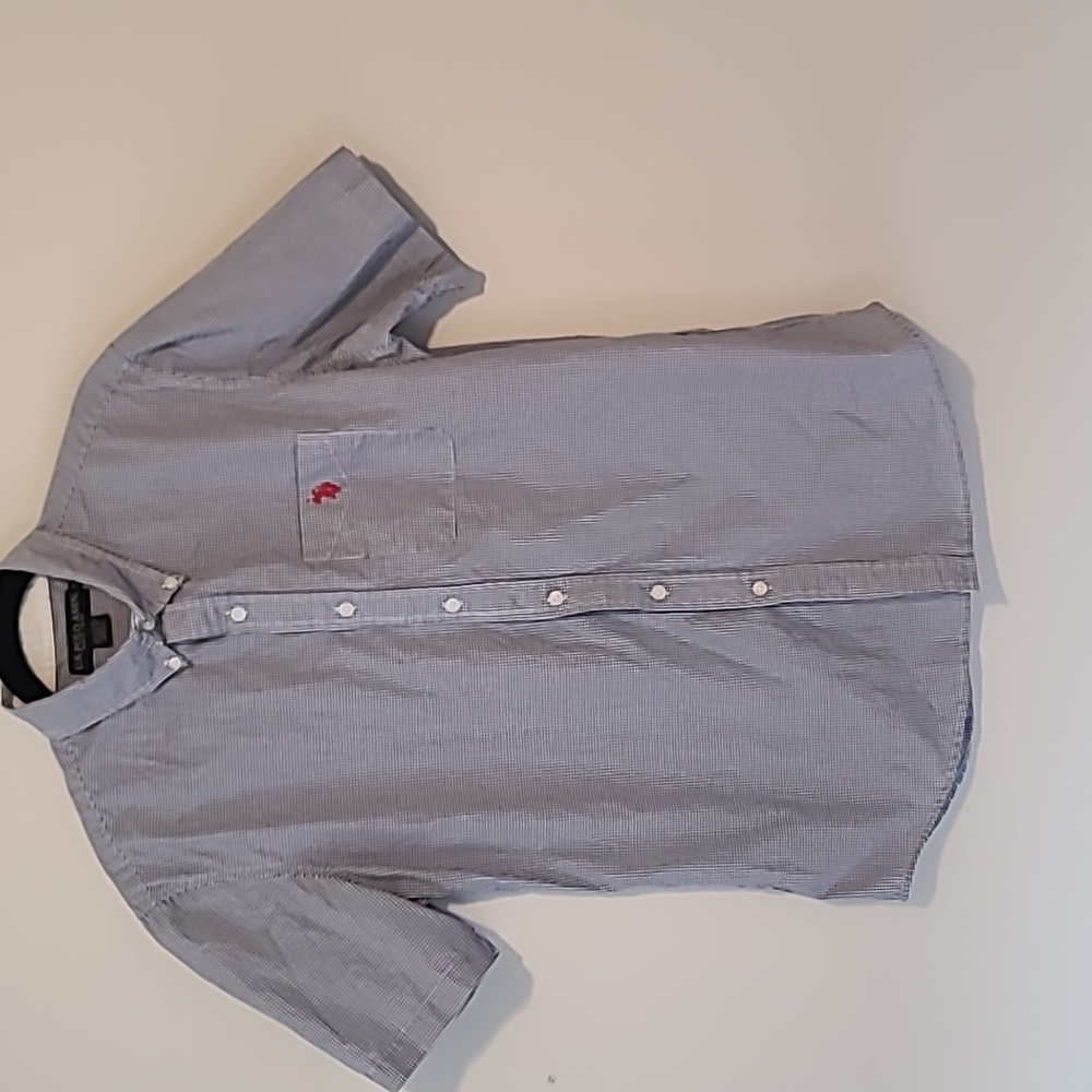 U.S. Polo Assn SZ M Short Sleeve Buttoned Shirt